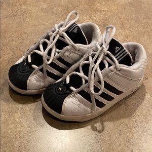 Boys adidas shoes size 8K